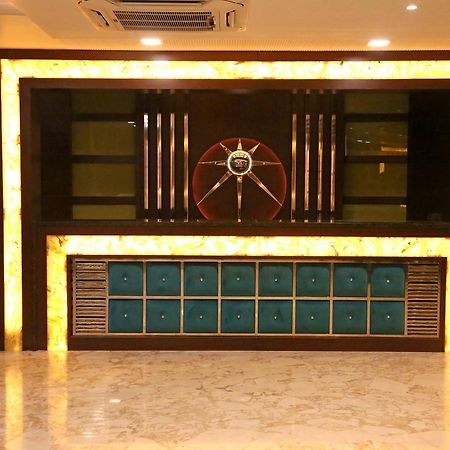 Hotel Varanasi Inn מראה חיצוני תמונה