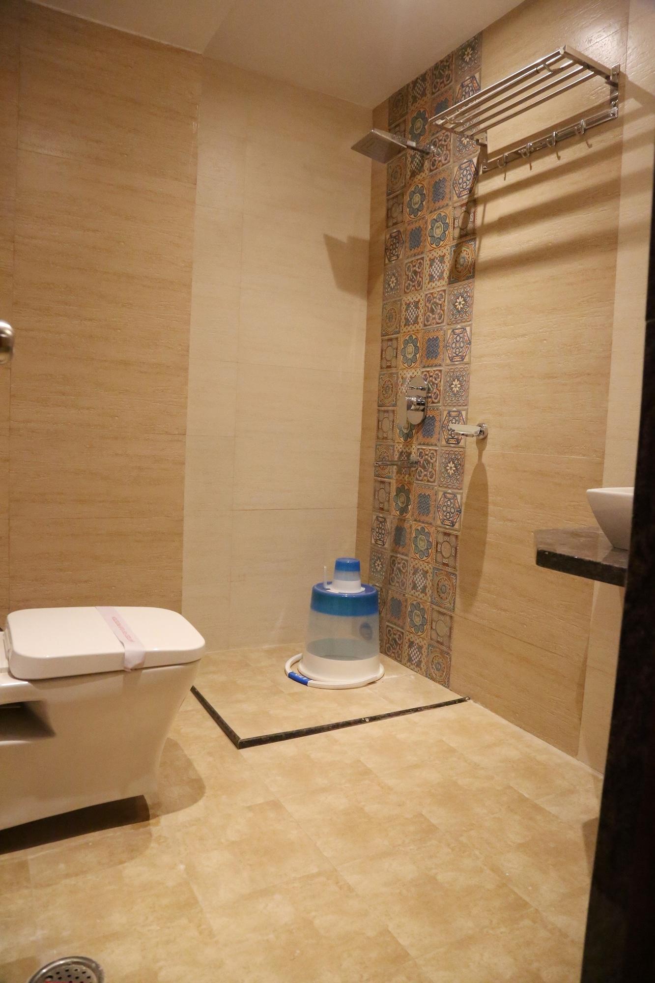 Hotel Varanasi Inn מראה חיצוני תמונה