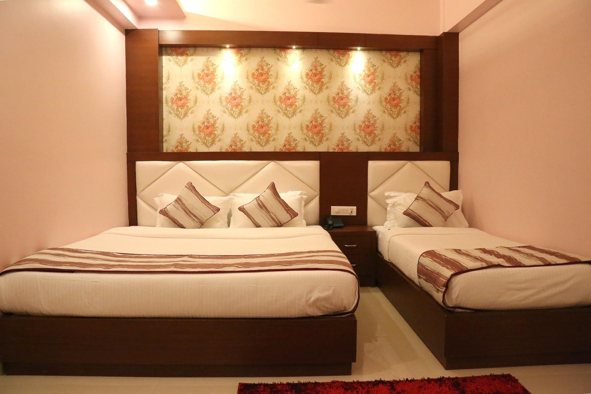 Hotel Varanasi Inn מראה חיצוני תמונה