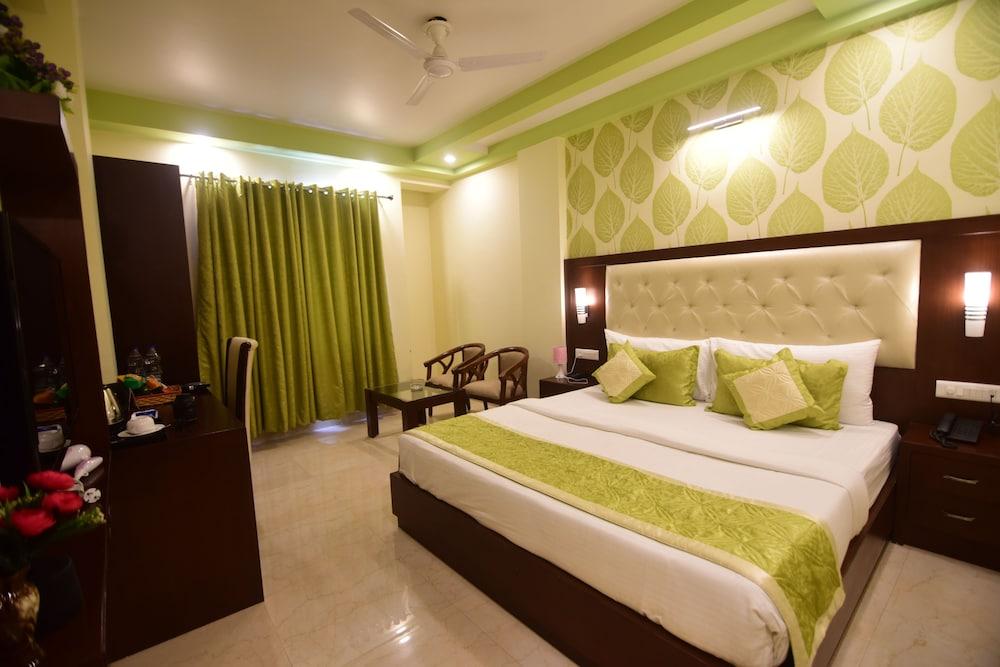 Hotel Varanasi Inn מראה חיצוני תמונה