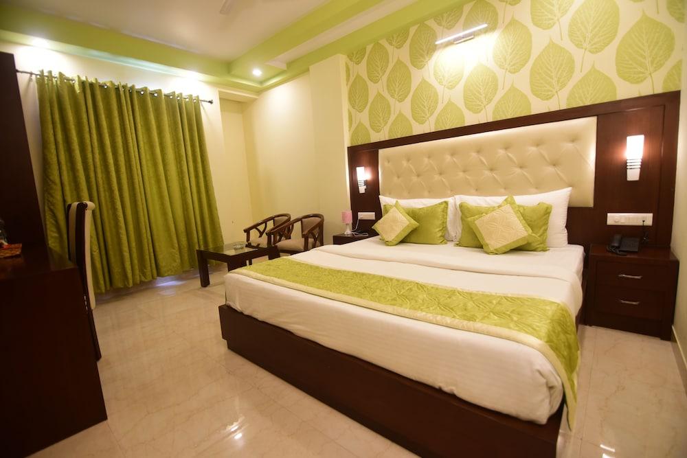 Hotel Varanasi Inn מראה חיצוני תמונה