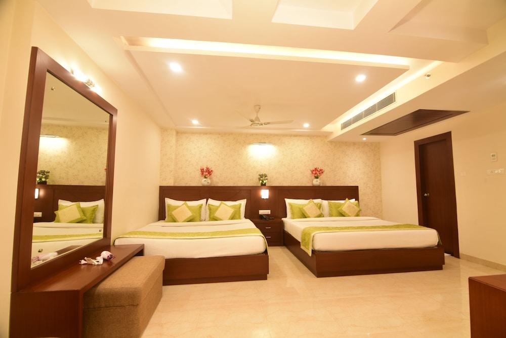 Hotel Varanasi Inn מראה חיצוני תמונה