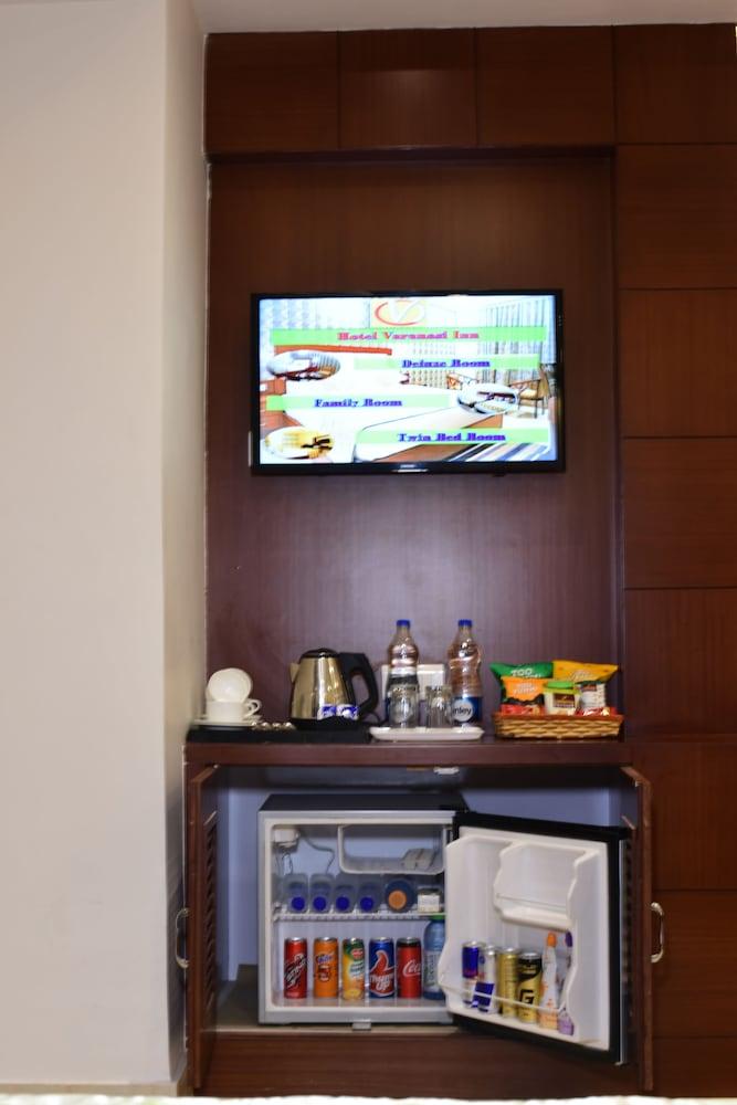 Hotel Varanasi Inn מראה חיצוני תמונה