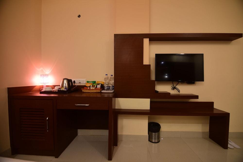 Hotel Varanasi Inn מראה חיצוני תמונה