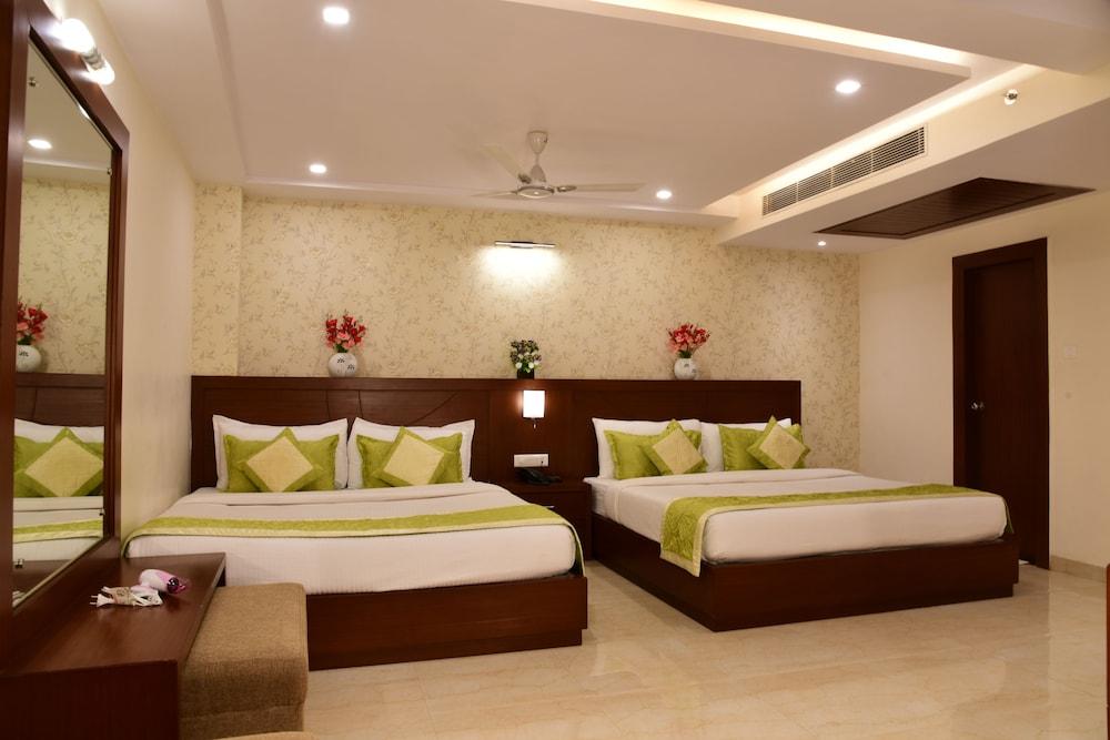 Hotel Varanasi Inn מראה חיצוני תמונה